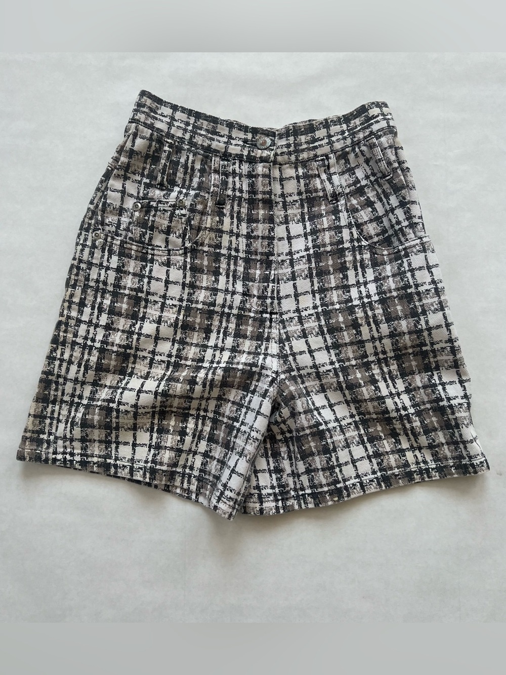 Vintage 90s Swagger High Waisted Denim Shorts Size 2-4 26 Waist